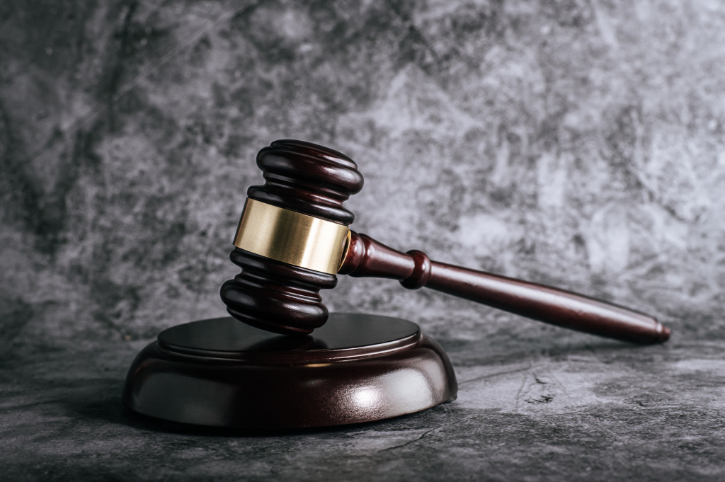 wooden-judges-gavel-table-courtroom-enforcement-office.jpg
